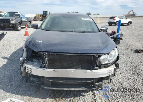 2017 Honda Civic Ex z USA, uszkodzony, nr VIN 19XFC1F4XHE032801